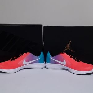 NIKE Revolution 3 Unisex Sneakers